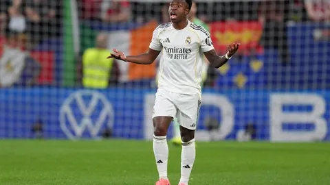 Uzi推荐：大乐透期号专家质合分析，前区十码预测对决IG训练